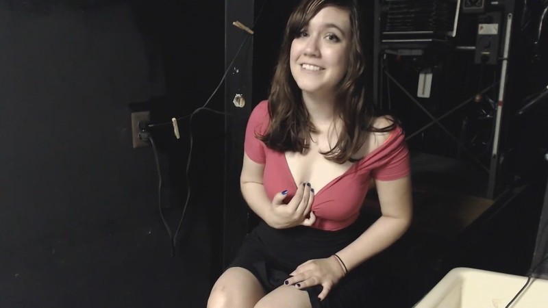 Natashas Bedroom – Mom Gives You A Graduation Day Fuck