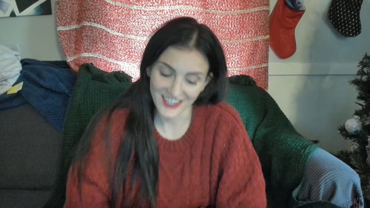Kelly Payne – Moms Magical Horny Christmas Sweater
