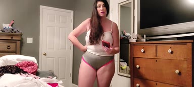 MizzErotique – Mom Bangs Your Bully