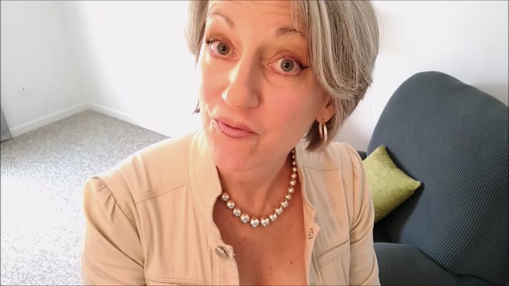 MoRina – Mom Insists You Take What’s Yours