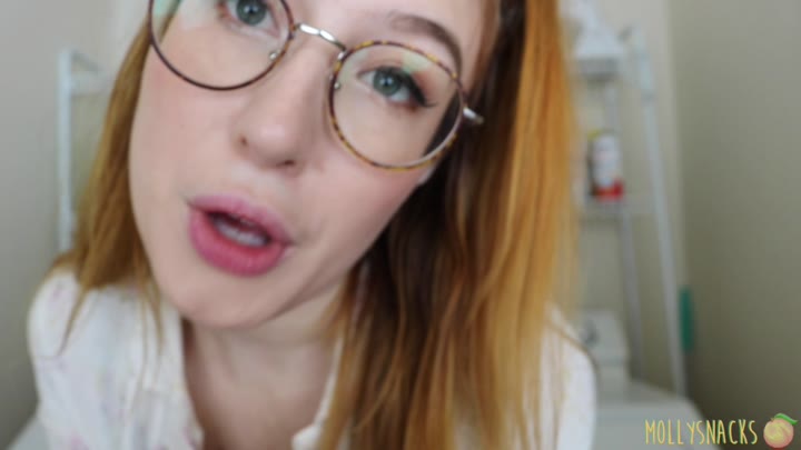 MollySnacks – Mommy Makes You Cum