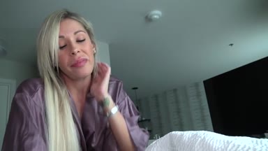 Nikki Brooks – Morning Treats