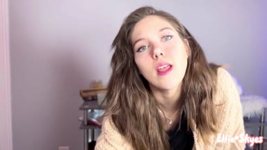 Ellie Skyes – Free Use Mommy