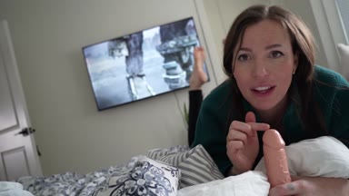Yogabella – Bored Mom Pleases Son