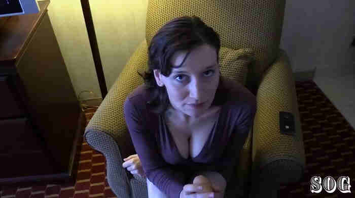 Bettie Bondage – Help Mom, I Cant Cum