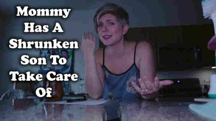 HouseWifeGinger – Mommy Has a Shrunken Son