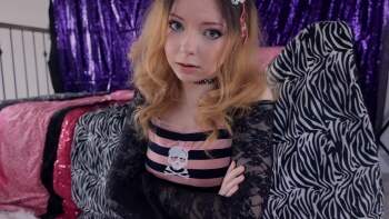 Katilingus – U Have a FERTILE LIL BRAT for a Sister