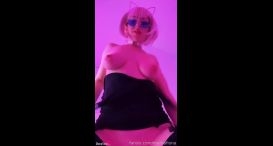 Mama Fiona – Tricking Mom on Halloween