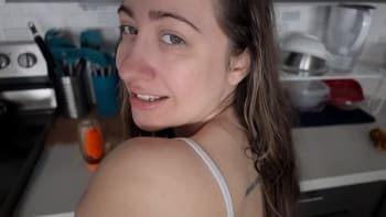 Lalunalewd – Taboo Kitchen Fun