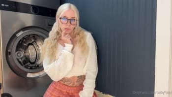 Babyfooji – Stepsister Stuck